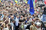 W czasie kampanii wyborczej Petro Poroszenko obiecał szybkie zawarcie umowy stowarzyszeniowej z Unią. Dotrzymał słowa