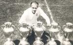 Alfredo di Stefano i pięć Pucharów Mistrzów zdobytych przez niego w barwach Realu w pięć lat 
