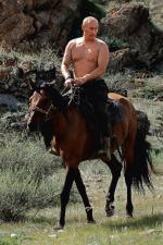 Władimir Putin konno, czyli centaur à la russe
