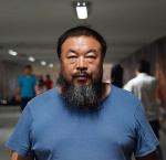 Ai Weiwei – mimika artysty niewiele wyraża. Można się jedynie domyślać stresu i emocji, które nim powodują. Film od piątku w kinach 