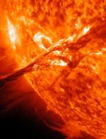 Słońce wyrzuca w przestrzeń miliony ton swojej atmosfery 