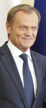Donald Tusk jest faworytem wyścigu  o fotel szefa Rady Europejskiej