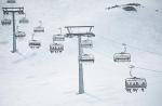 Rozbudowywane ośrodki narciarskie w górach: inwestycje pożądane i konieczne czy szkodzące przyrodzie