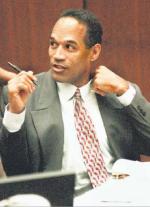W głośnej sprawie O.J. Simpsona  (na zdjęciu podczas procesu), oskarżonego  o podwójne zabójstwo, trójka znanych amerykańskich adwokatów wyciągnęła  z więzienia sławnego sportowca, choć nikt nie wierzył w jego niewinność 