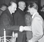 Ambasador Józef Lipski z Josephem Goebbelsem:  ostatnie uściski dłoni, 1938 roku