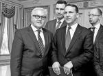 Ostatnia próba przełamania  logiki europilota. Radosław Sikorski i szef dyplomacji niemieckiej Frank-Walter Steinmeier  (z lewej)  z wizytą w Kijowie, luty 2014 r.  Z tyłu: Witalij Kliczko i Arsenij Jaceniuk 