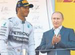 Władimir Putin gratuluje Lewisowi Hamiltonowi zwycięstwa 