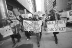 Nadzieje na to, że ruch Occupy Wall Street doprowadzi do demokratycznego odrodzenia Ameryki okazały się płonne – uważa autor