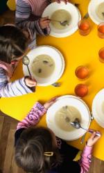 Według szacunków Polskiej Akcji Humanitarnej nawet 5 proc. głodnych dzieci może nie być objętych żadną formą pomocy 