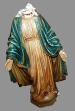 Zniszczona figura  Matki Boskiej w katedrze w San Antonio. Huraganu w tym dniu nie było. Fot. Eric Gay