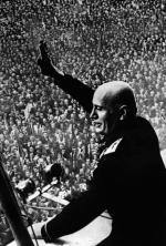 Przytłaczająca większość Włochów uwielbiała Duce. Na zdjęciu: 1922, Mussolini dochodzi do wladzy