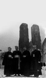 Wrocław 1966 r. Obchody milenium chrztu Polski. Na zdjęciu od lewej: abp Bolesław Kominek, abp John Kroll, prymas Stefan Wyszyński, abp Tabera Araoz