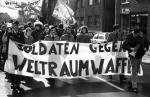 Wiosna 1986, marsz pokojowy w Münster. W Moskwie marszałek Greczko zaciera ręce i uśmiecha się