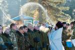 Ordynariat polowy – na Białorusi. Oddział lotniczy w Mińsku kropiony wodą święconą w Wilię według kalendarza juliańskiego.