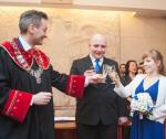 Robert Biedroń udzielił w sobotę pierwszego ślubu: Magdalenie Sasiuk i Łukaszowi Komorowskiemu 