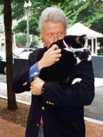 Bill Clinton z Pierwszym Kotem Socksem