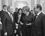 François Hollande (pierwszy z prawej) i Angela Merkel zaakceptowali politykę Władimira Putina