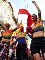 Karania znieważenia ze względu na orientację seksualną domagają się organizacje gejowskie