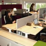 W Mikomax Smart Office szefowie siedzą razem  z pracownikami. Gabinety przekształcono m.in w strefę relaksu