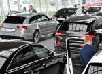 W Polsce  ok. 60 proc. aut  luksusowych kupowanych jest przez firmy. Reszta przypada  na klientów indywidualnych  i wypożyczalnie