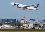 Sąsiedzi warszawskiego lotniska mogą się starać  o odszkodowania za hałas powodowany przez samoloty  