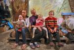 Ukraińska rodzina żyjąca od pół roku w schronie przy jednej z donieckich kopalń 