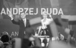 Andrzej Duda z żoną Agatą na konwencji podsumowującej kampanię przed pierwszą turą wyborów