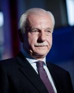 Jeśli byłoby miejsce przed Pałacem Prezydenckim, to należałoby je zarezerwować  dla pomnika Lecha Wałęsy – mówi Andrzej Olechowski