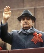 Michaił Gorbaczow w 1985 roku, gdy nikt nie zakładał, że Związek Sowiecki padnie