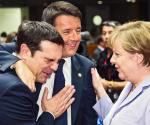 Jeszcze  w czwartek,  w trakcie unijnego szczytu, porozumienie wydawało się kwestią czasu, a szefowie rządów byli  w świetnych nastrojach.  Na zdjęciu kanclerz Niemiec Angela Merkel, premier Włoch Matteo Renzi  i premier Grecji Aleksis Cipras