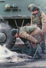 Radzieccy żołnierze w Wilnie na początku 1991 roku próbowali ratować upadające imperium