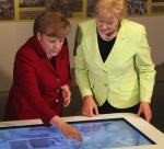 Kanclerz Angela Merkel i Erika Steinbach, była już przewodnicząca Związku Wypędzonych (zdjęcie z 2012 r.)