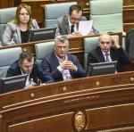 Parlament w Prisztinie kilka godzin przed głosowaniem w sprawie sądzenia zbrodniarzy