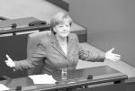 Najwięcej dzieli nas w dziedzinie organizacji państwa i społeczeństwa. Na zdjęciu: kanclerz Angela Markel w Bundestagu 