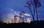 Polskie elektrownie węglowe czekają bardzo kosztowne inwestycje, które dostosują je do nowych wymogów klimatycznych.  Na zdjęciu Elektrownia Bełchatów marian zubrzycki