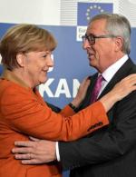 Szef Komisji Europejskiej Jean-Claude Juncker chce reformy strefy euro. Angela Merkel mówi „nie” 