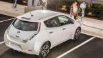 Całkowicie elektryczny nissan leaf ma zasięg od 160 do 200 kilometrów na jednym ładowaniu