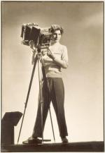 Margaret Bourke-White (1904–1971) autoportret z aparatem fotograficznym