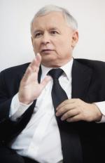 Zmiana konstytucji oraz reforma sądownictwa miałyby – zdaniem Jarosława Kaczyńskiego – zażegnać spór o Trybunał