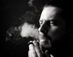 Eksperci przekonują, że papierosy bezdymowe nie emitują tak dużej ilości szkodliwych substancji jak te tradycyjne