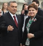 Poniedziałkowe spotkanie w Budapeszcie – Viktor Orban wskazuje drogę Beacie Szydło
