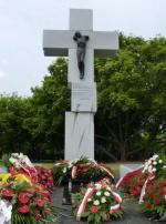 Czy zabici w Worochcie doczekają się upamiętnienia, tak jak ofiary nieco wcześniejszych zbrodni na Wołyniu? Na zdjęciu pomnik Rzezi Wołyńskiej w Warszawie