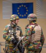 Czwartek w Brukseli. Siedziba Komisji Europejskiej pod ochroną