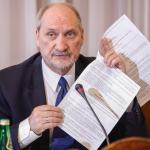 Antoni Macierewicz stwierdził,  że jedną z przyczyn powołania nowej komisji smoleńskiej jest skandal  z zamianą  ciał ofiar