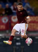 Francesco Totti dla Romy gra w Serie A od ćwierć wieku