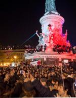 Paryż, plac Republiki. Demonstrują zwolennicy utrzymania przywilejów socjalnych  (zdjęcie z 30 kwietnia 2016 r.)