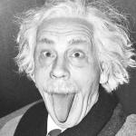 John Malkovich jako Albert Einstein na fotografii Artura Sasse.