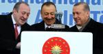 Trzej prezydenci, od lewej: Gruzji – Georgi Margwełaszwili, Azerbejdżanu – Ilham Alijew, Turcji – Recep Erdogan