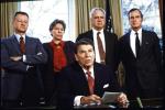 Parada jastrzębi: doradcy prezydenta Reagana w dniu ogłoszenia decyzji o pomocy dla nikaraguańskich contras. Od lewej: Zbigniew Brzeziński, Jeane Kirkpatrick, James Schlesinger i wiceprezydent George W. H. Bush