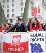 Polacy na Wyspach nie tylko pracują, ale i walczą o równe prawa. Na zdjęciu protest przeciwko dyskryminacji rodaków w Wielkiej Brytanii w 2014 r. 